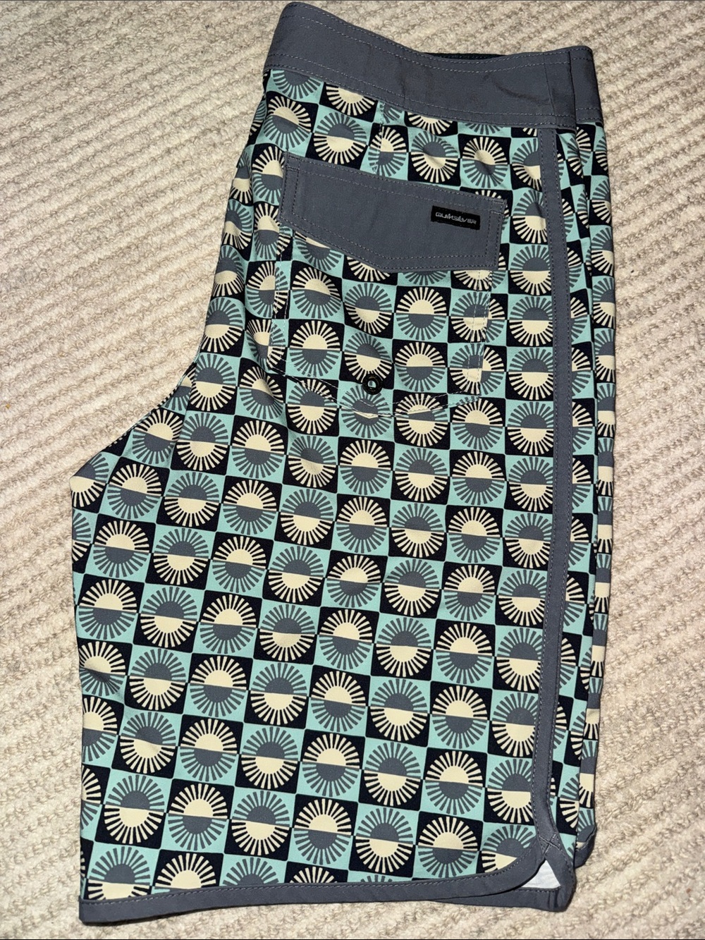Quiksilver Men’s Surfsilk Board shorts Swim Size 29/18